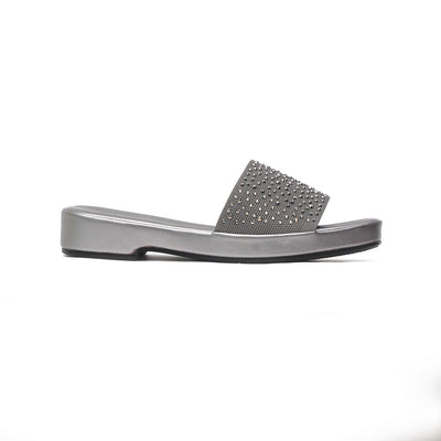 WOMEN SLIPPER