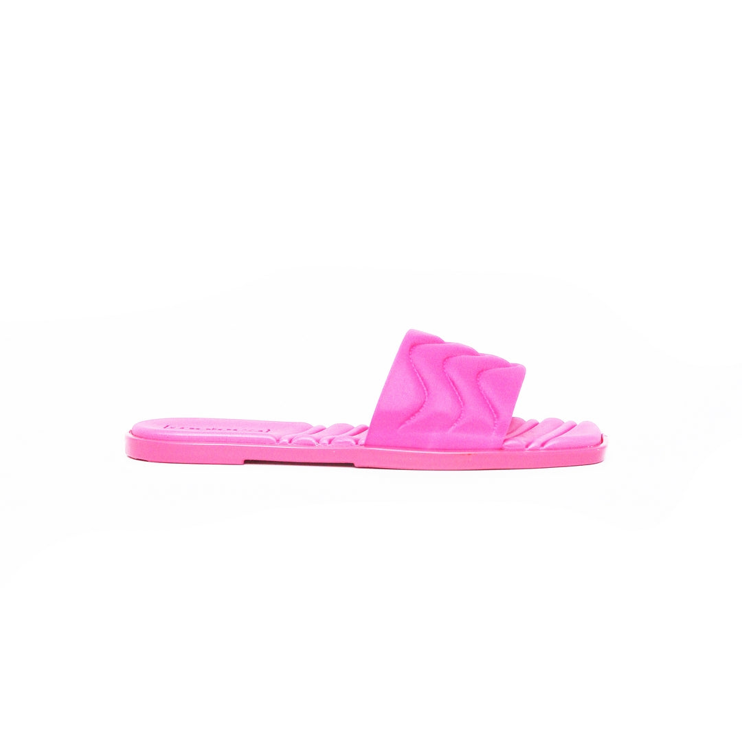 WOMEN SLIPPER