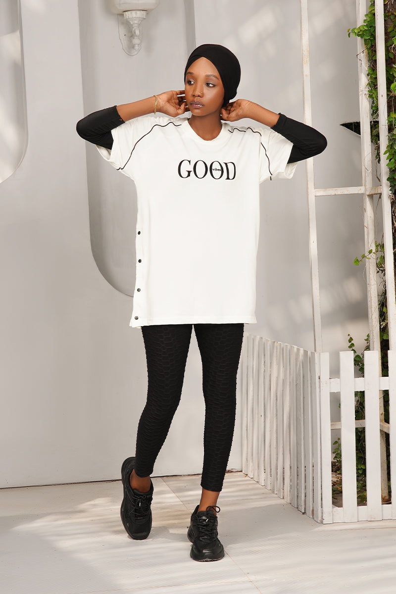 SNAP BUTTON T-SHIRT