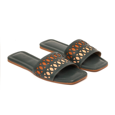 WOMEN SLIPPER