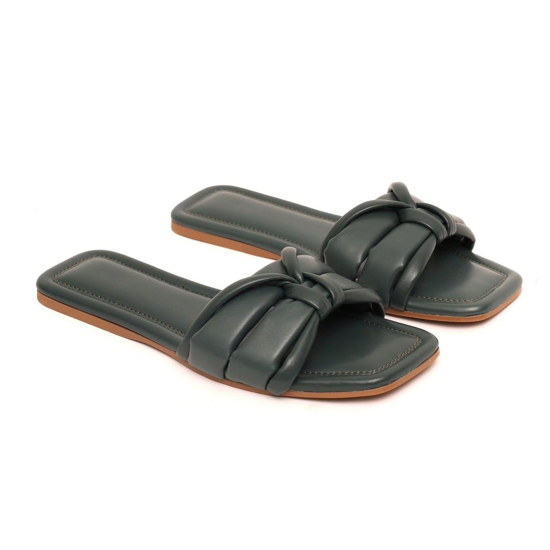 WOMEN SLIPPER