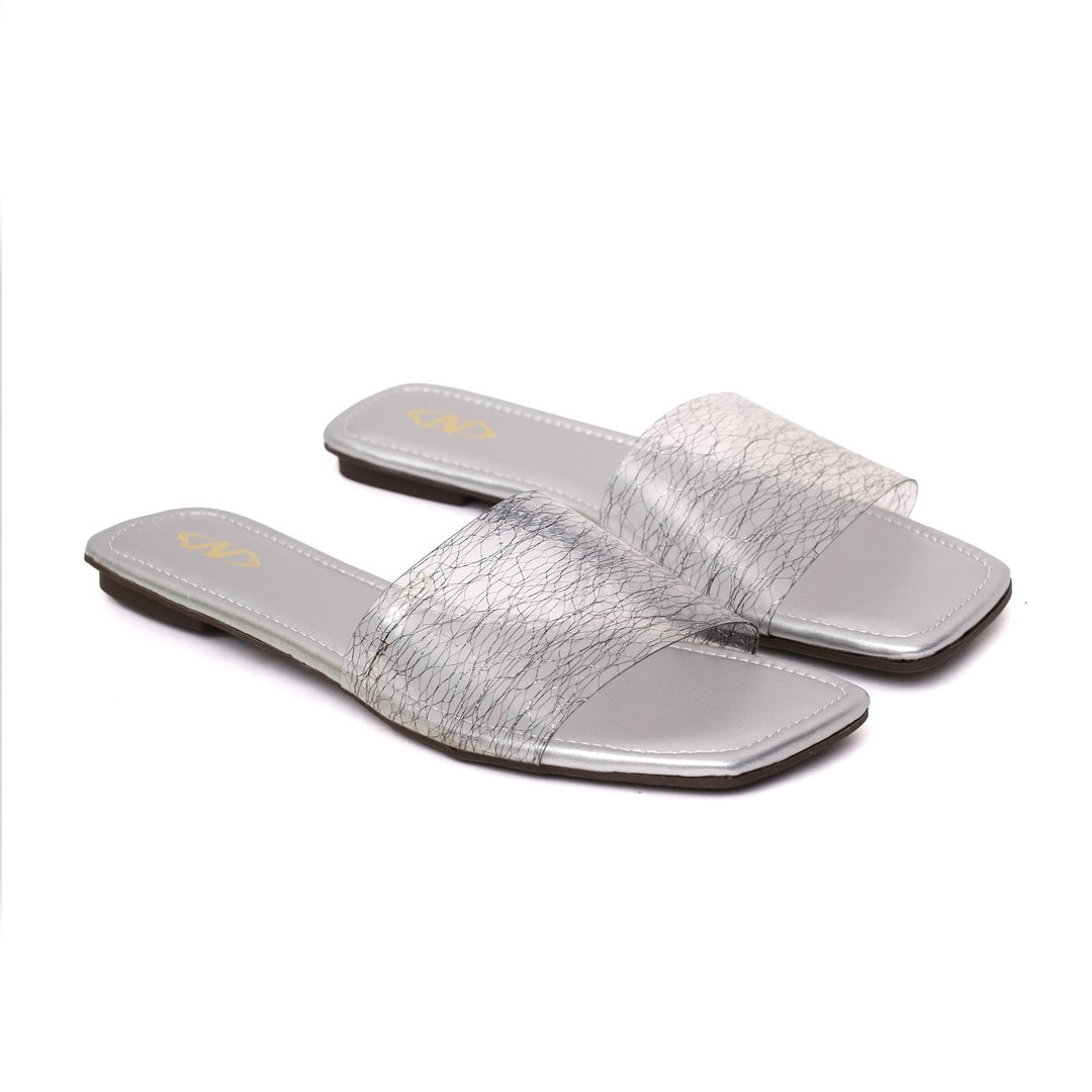 WOMEN SLIPPER