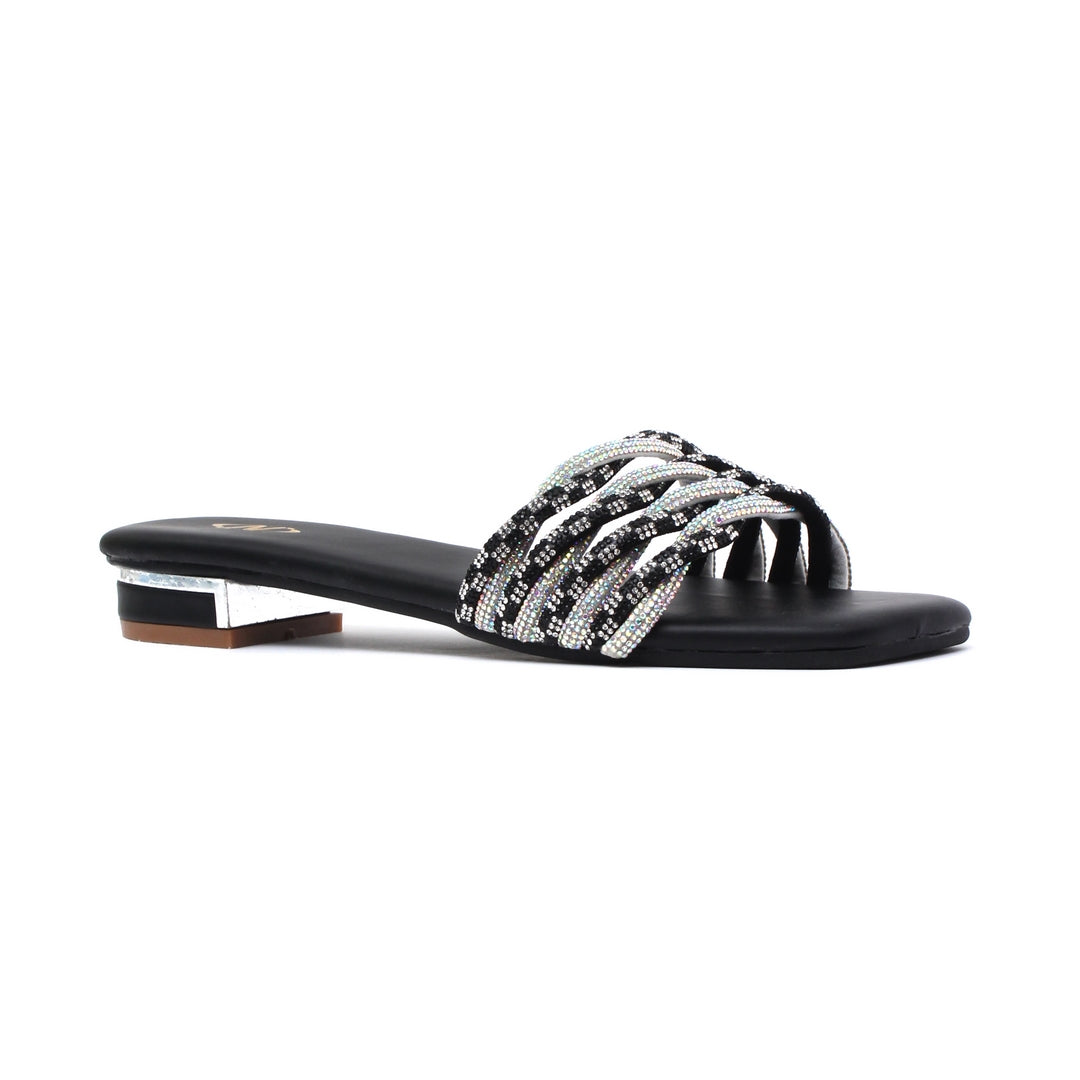 WOMEN SLIPPER