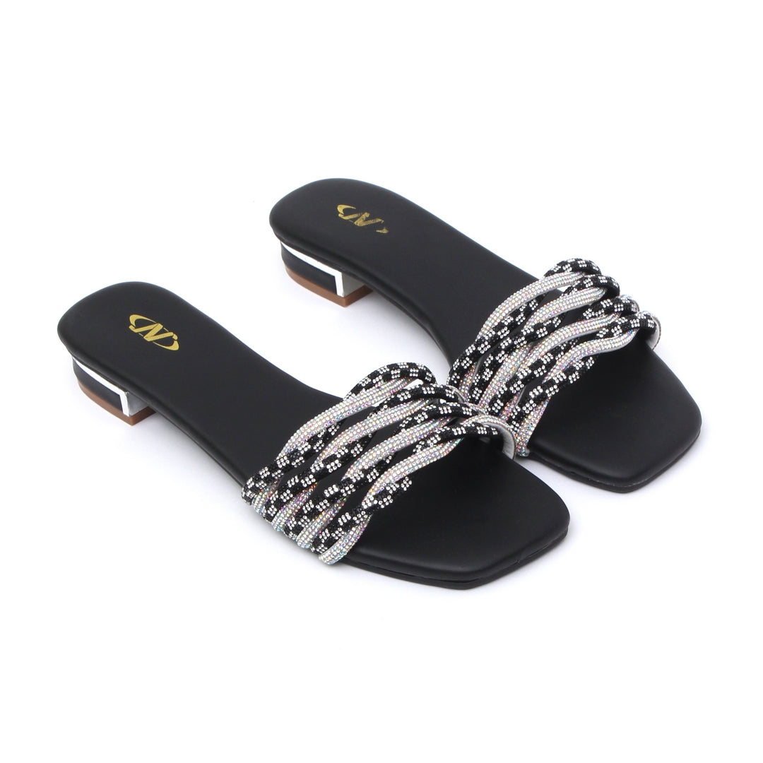 WOMEN SLIPPER