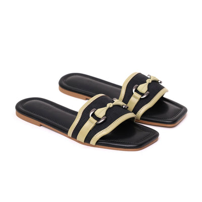 WOMEN SLIPPER